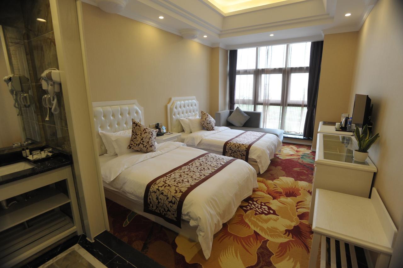 Ramada Encore Shanghai Pudong Bagian luar foto